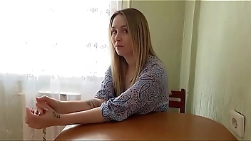 Stepson didn't notice the difference and continued fucking his stepmom's pussy